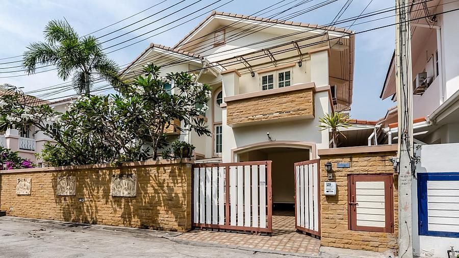 Casa en Pattaya, Tailandia, 220 m2 - imagen 1