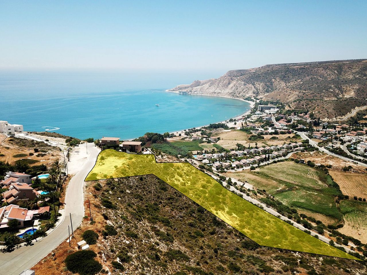 Terrain à Pissouri, Chypre, 6 575 m2 - image 1