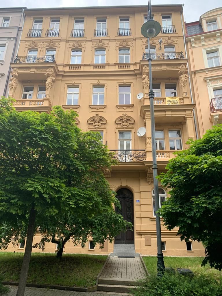 Flat in Karlovy Vary, Czech Republic, 92.32 sq.m - picture 1