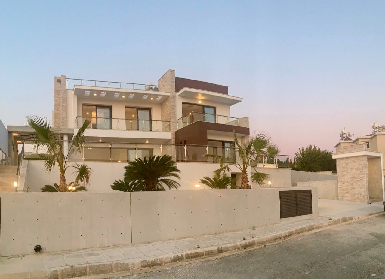 Maison à Tala, Chypre, 270 m2 - image 1