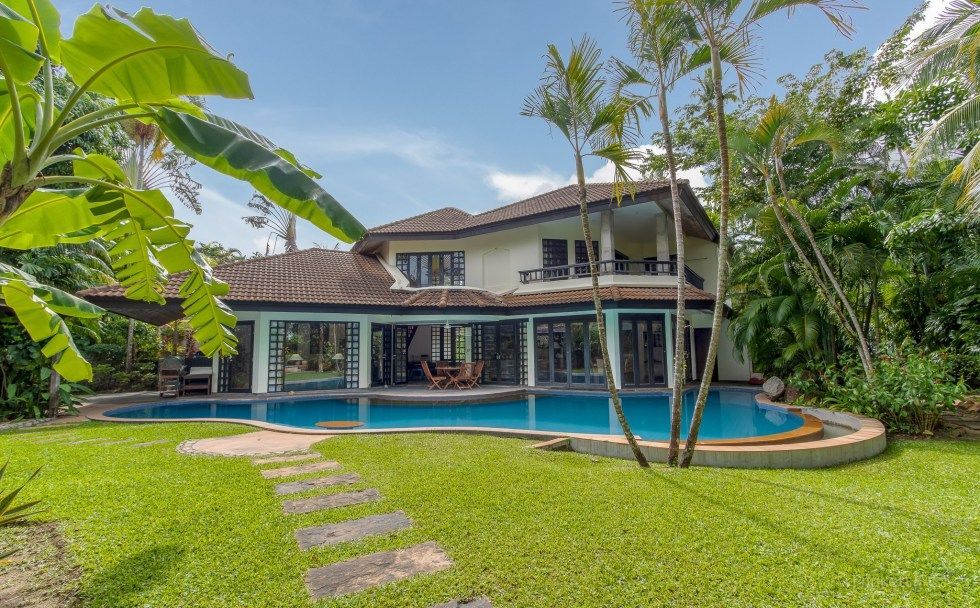 Villa on Phuket Island, Thailand, 320 sq.m - picture 1