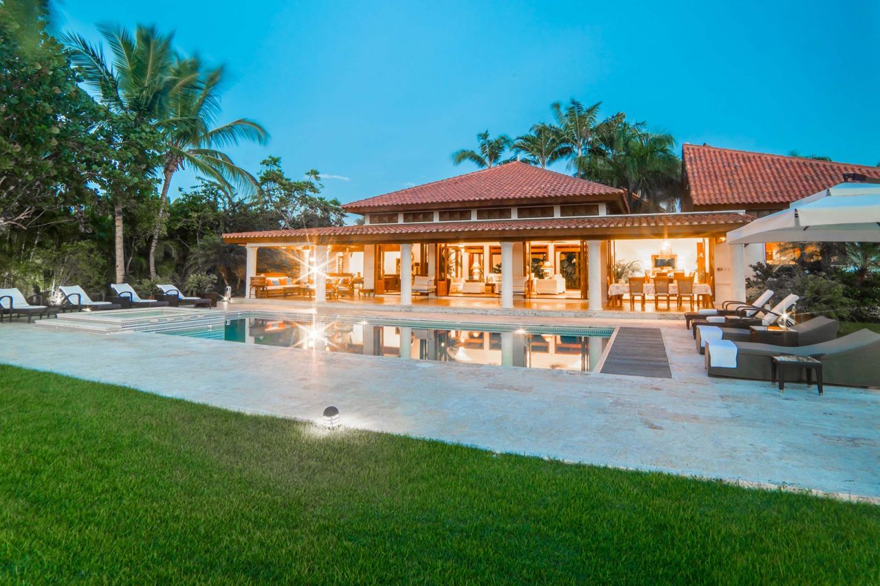 Villa in Casa de Campo, Dominican Republic, 1 135 sq.m - picture 1