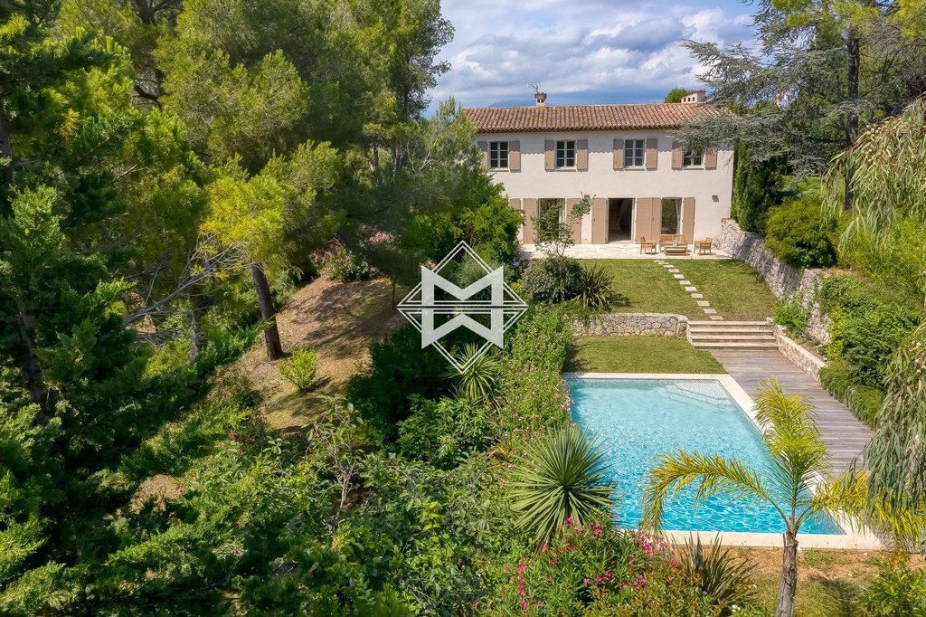 House in Mougins, France, 230 sq.m - picture 1