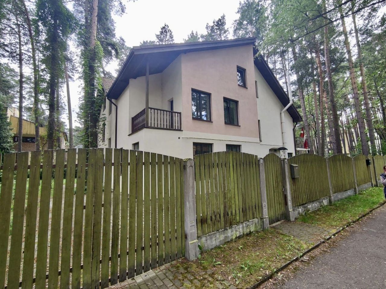 House in Jurmala, Latvia, 300 sq.m - picture 1