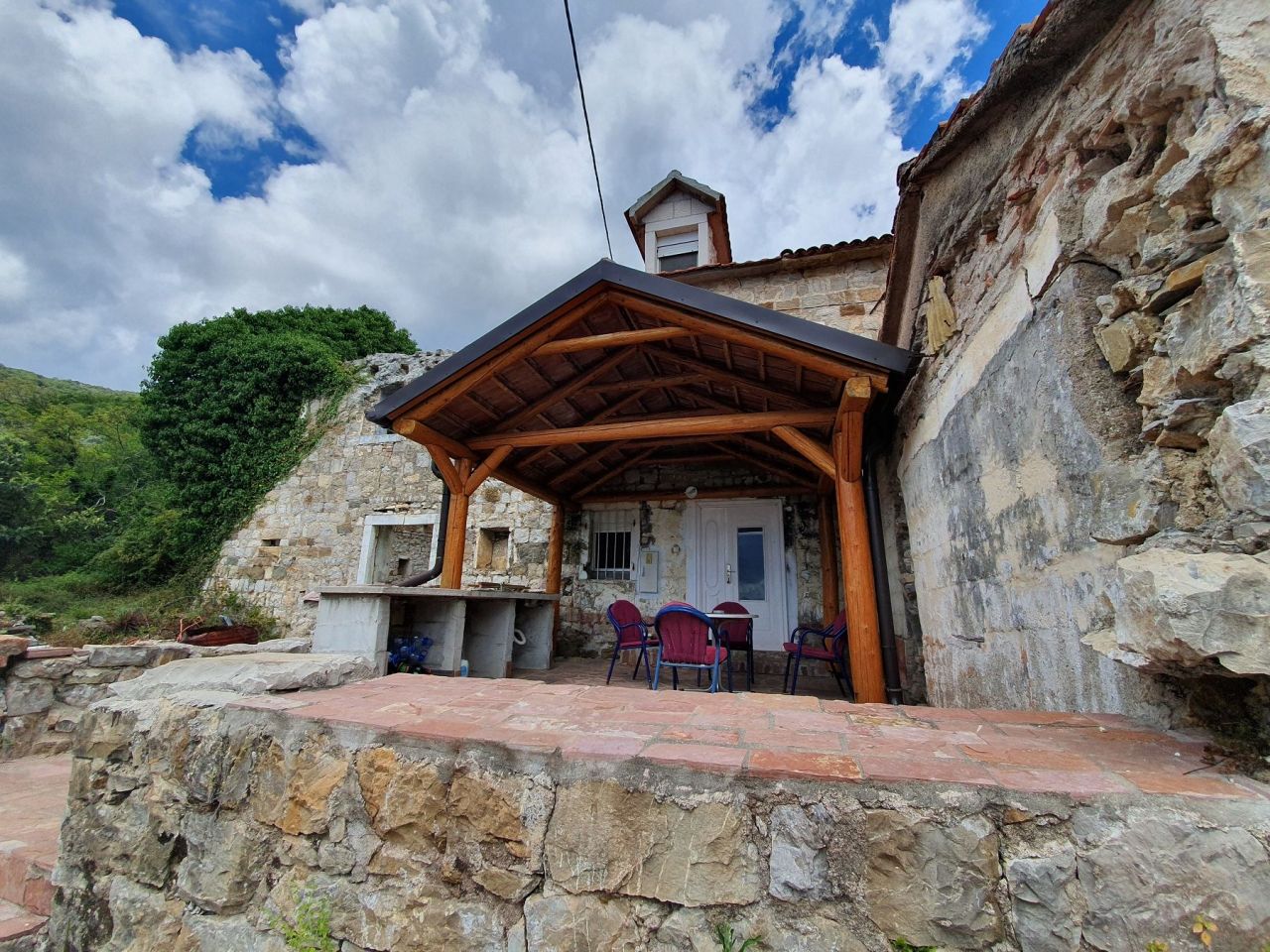 Haus in Herceg-Novi, Montenegro, 115 m2 - Foto 1