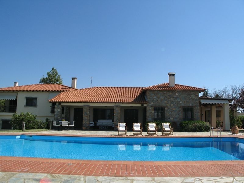 Villa in Thessaloniki, Greece, 480 sq.m - picture 1