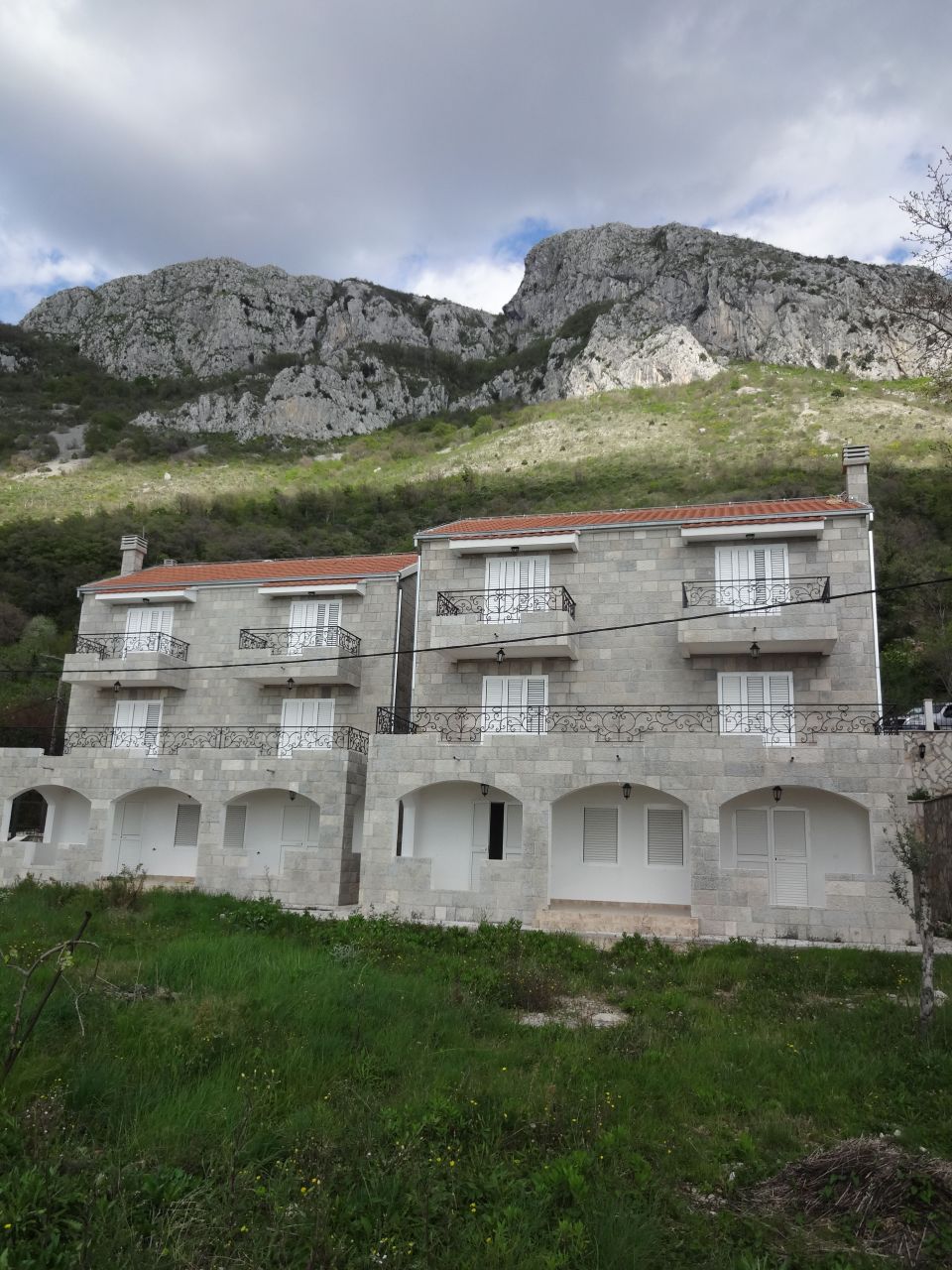 Villa in Blizikuce, Montenegro, 285 sq.m - picture 1