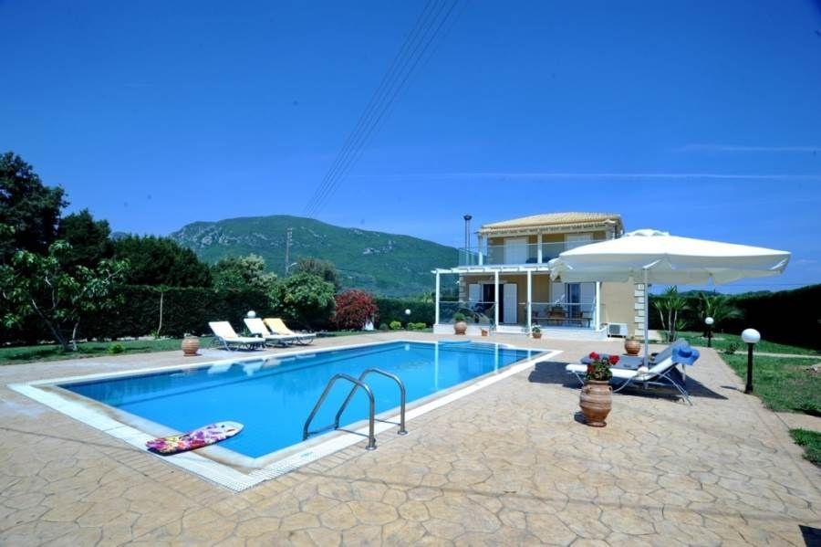 Villa on Corfu, Greece, 300 sq.m - picture 1