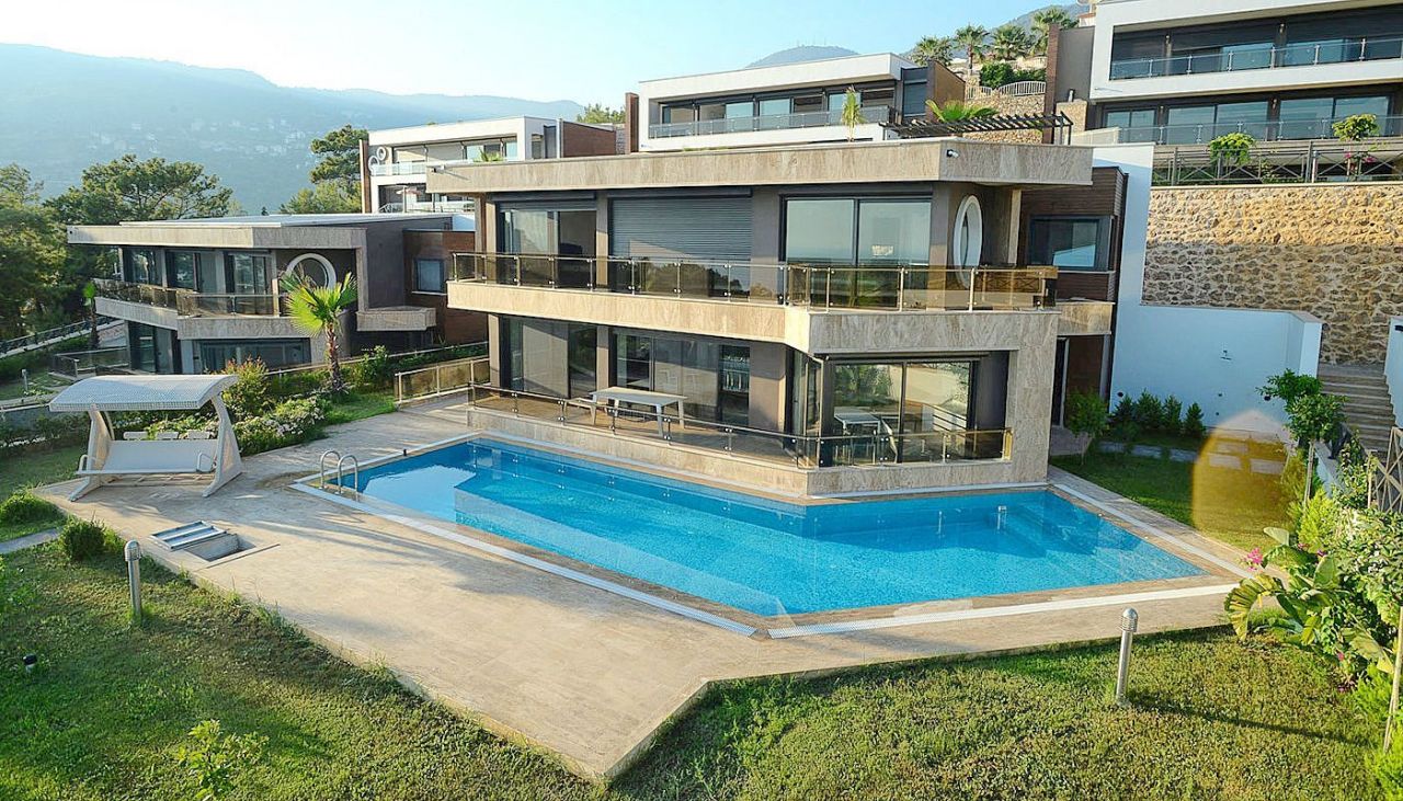 Villa in Alanya, Turkey, 430 sq.m - picture 1