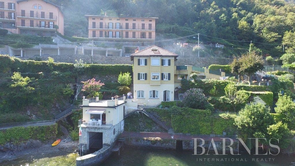 Casa en Brienno, Italia, 320 m2 - imagen 1