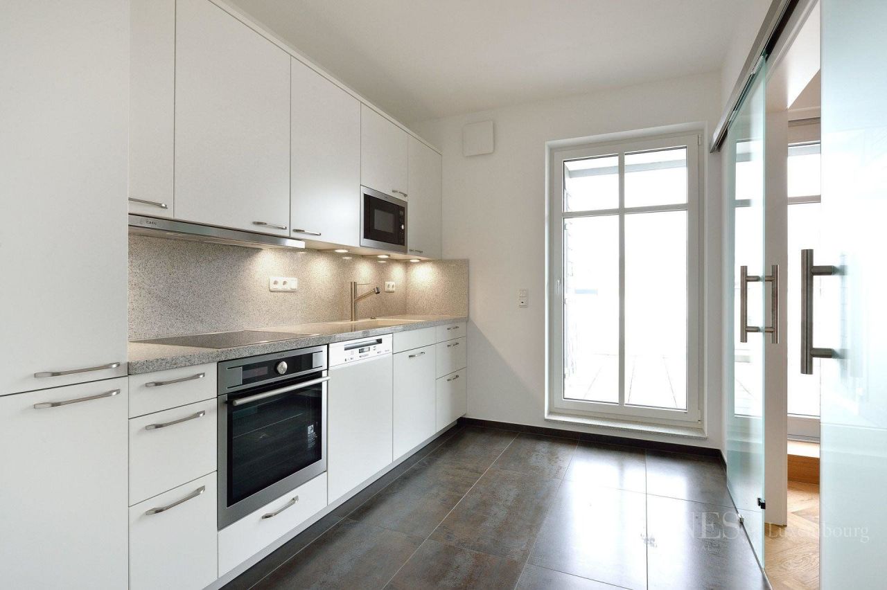 Appartement au Luxembourg, Luxembourg, 180 m2 - image 1