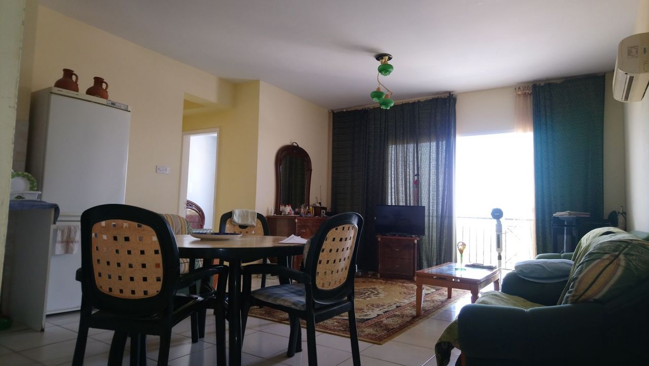 Flat in Paphos, Cyprus, 77 sq.m - picture 1