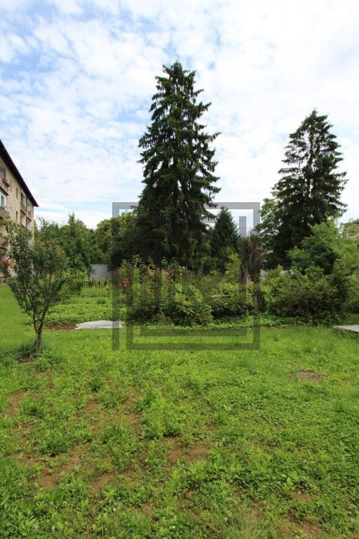 Grundstück in Ljubljana, Slowenien, 2 600 m2 - Foto 1