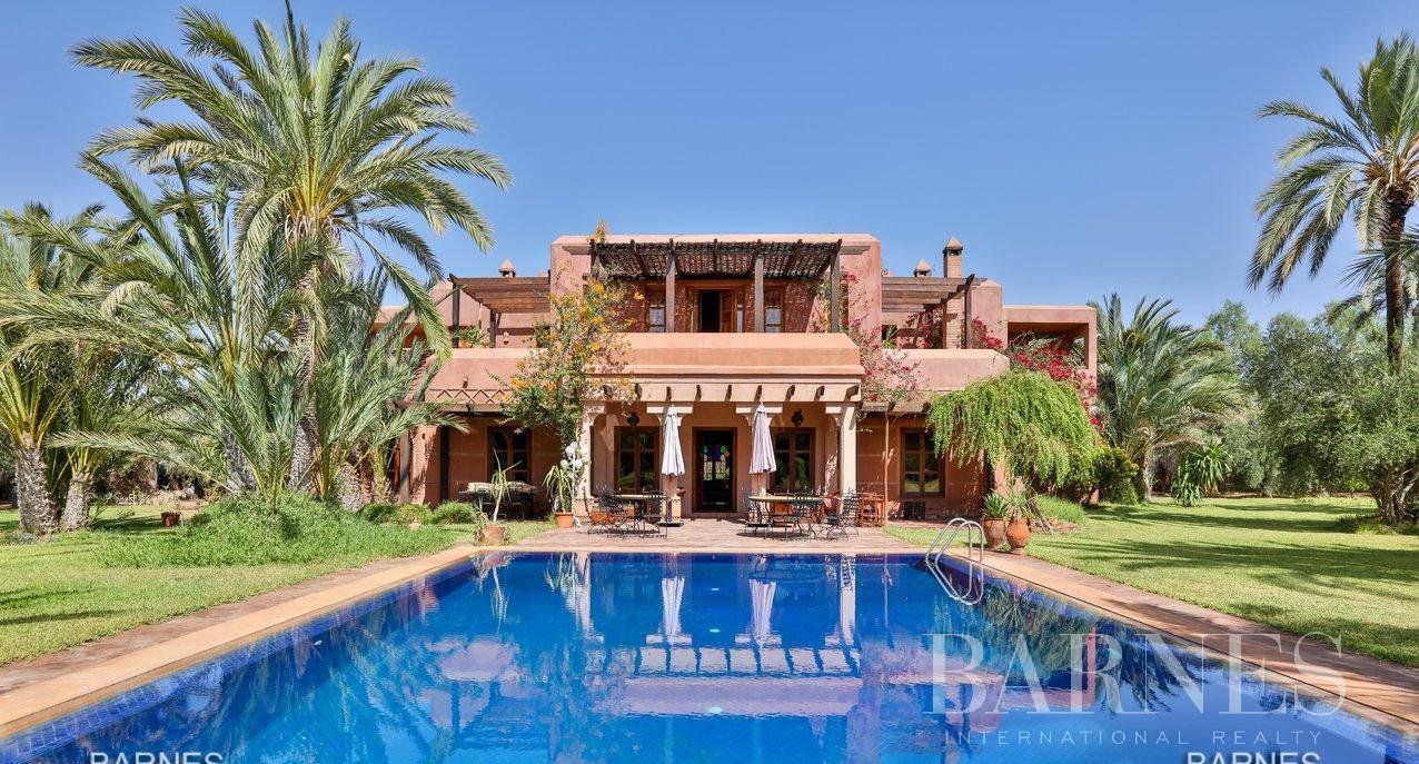 Casa en Marrakech, Marruecos, 1 100 m2 - imagen 1