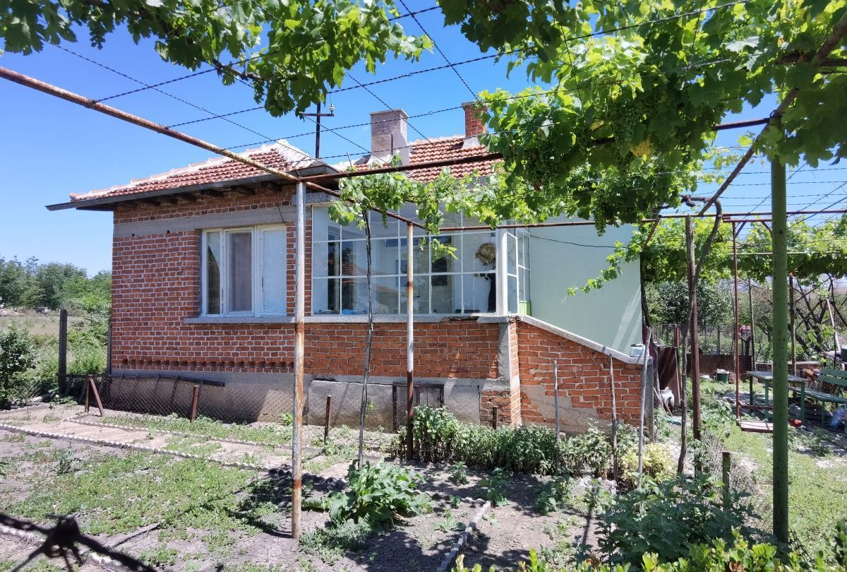 Maison à Yambol, Bulgarie, 80 m2 - image 1