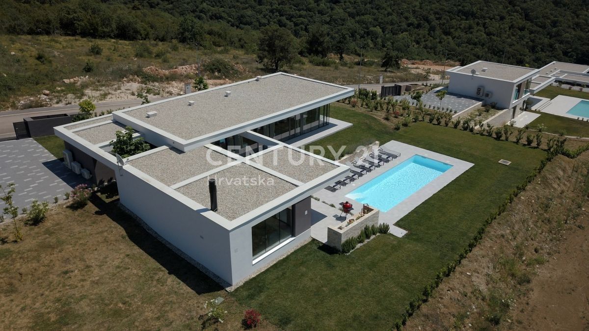 Villa à Brtonigla, Croatie, 290 m2 - image 1