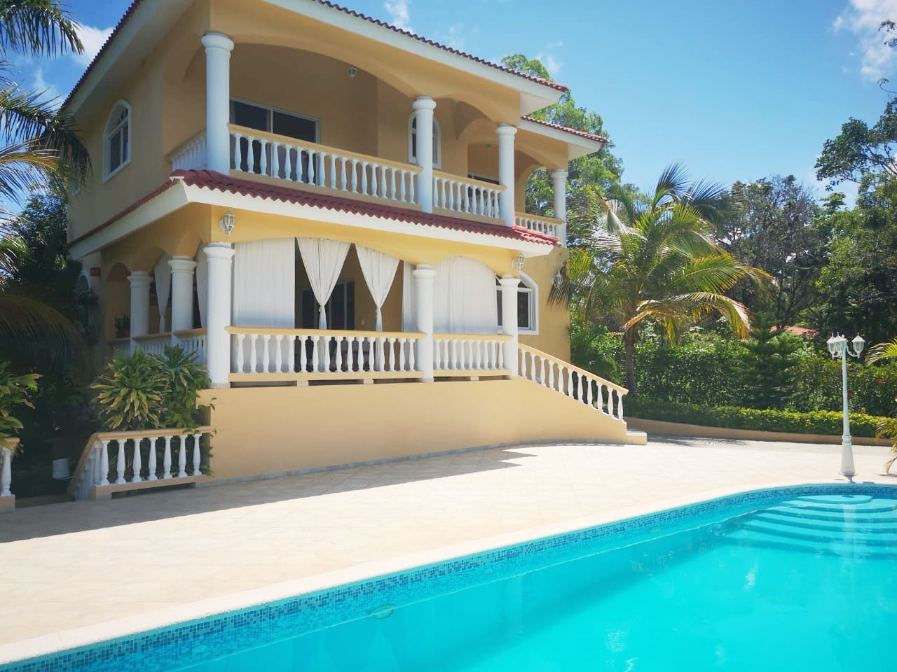 Villa in Sosúa, Dominikanische Republik, 188 m2 - Foto 1