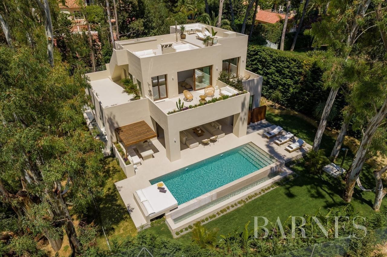 Casa en Marbella, España, 360 m2 - imagen 1
