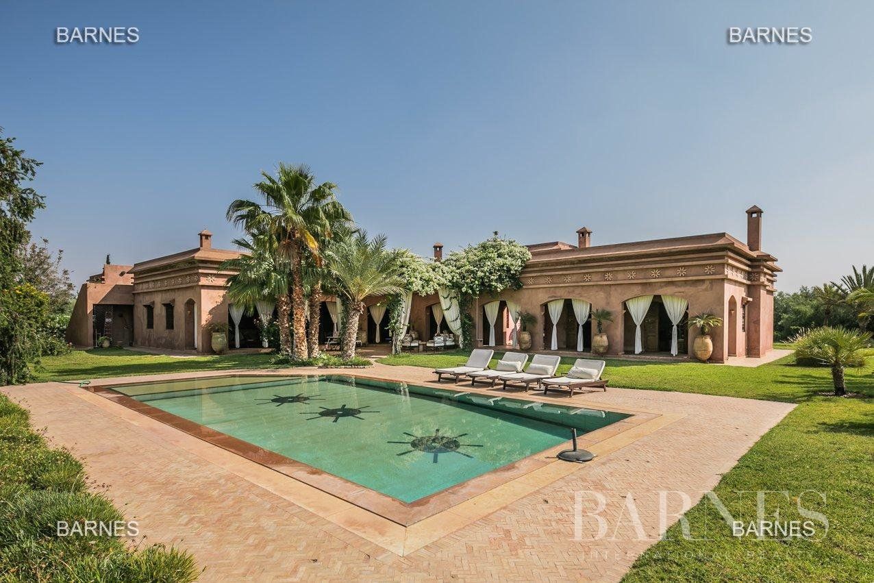 House in Marrakesh, Morocco, 420 sq.m - picture 1