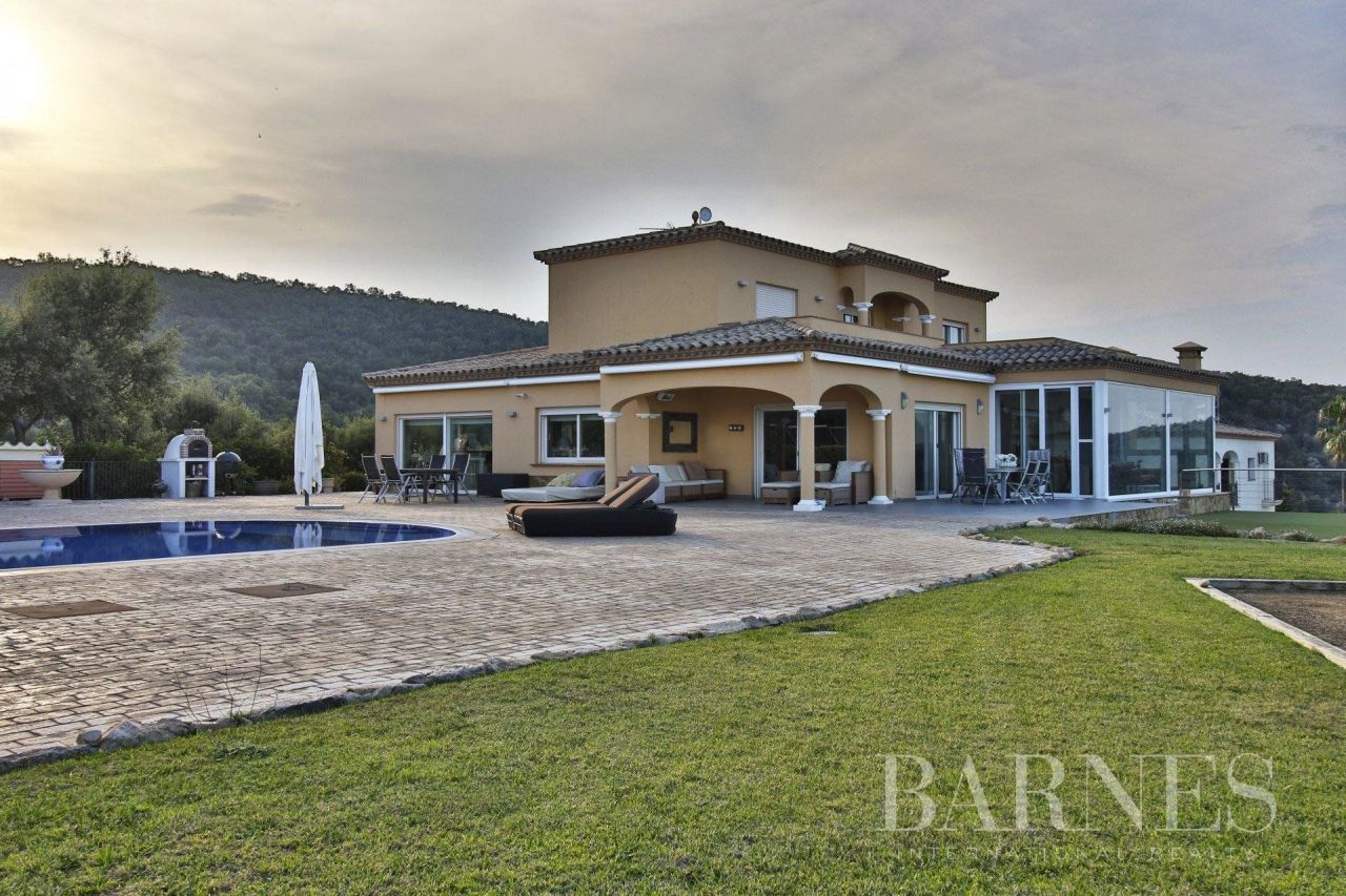 House in Calonge, Spain, 595 sq.m - picture 1