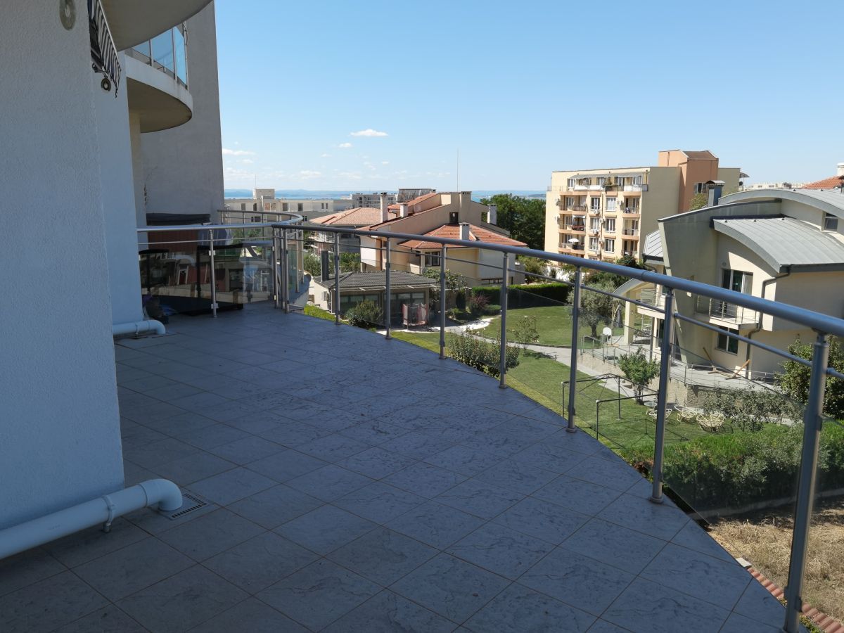 Appartement à Bourgas, Bulgarie, 175 m2 - image 1