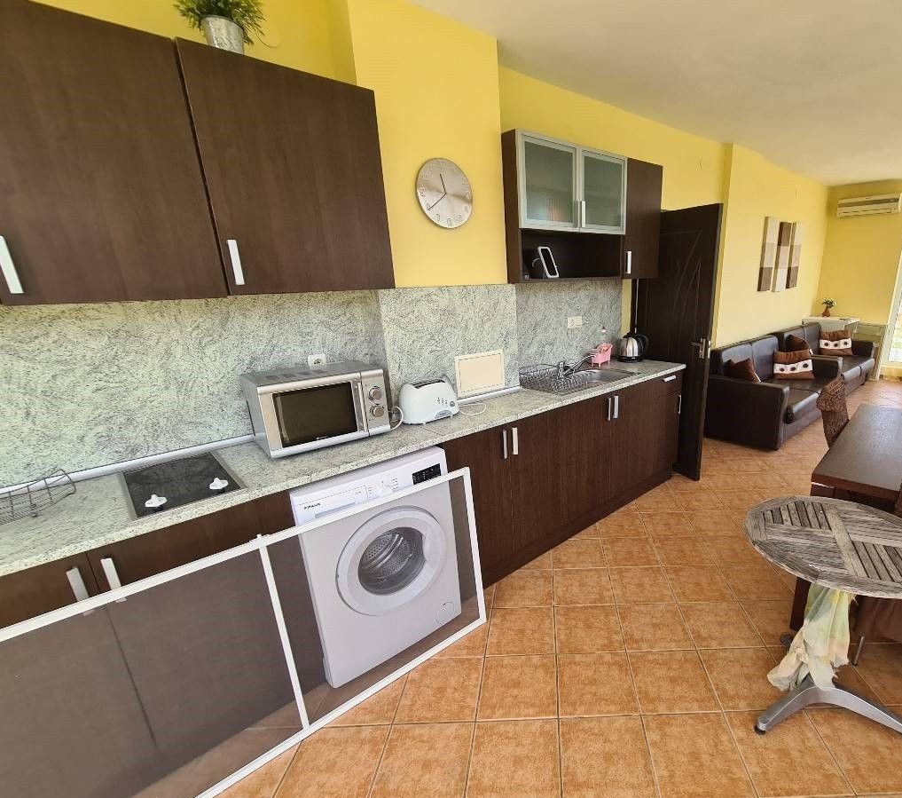 Appartement à Slantchev Briag, Bulgarie, 80 m2 - image 1