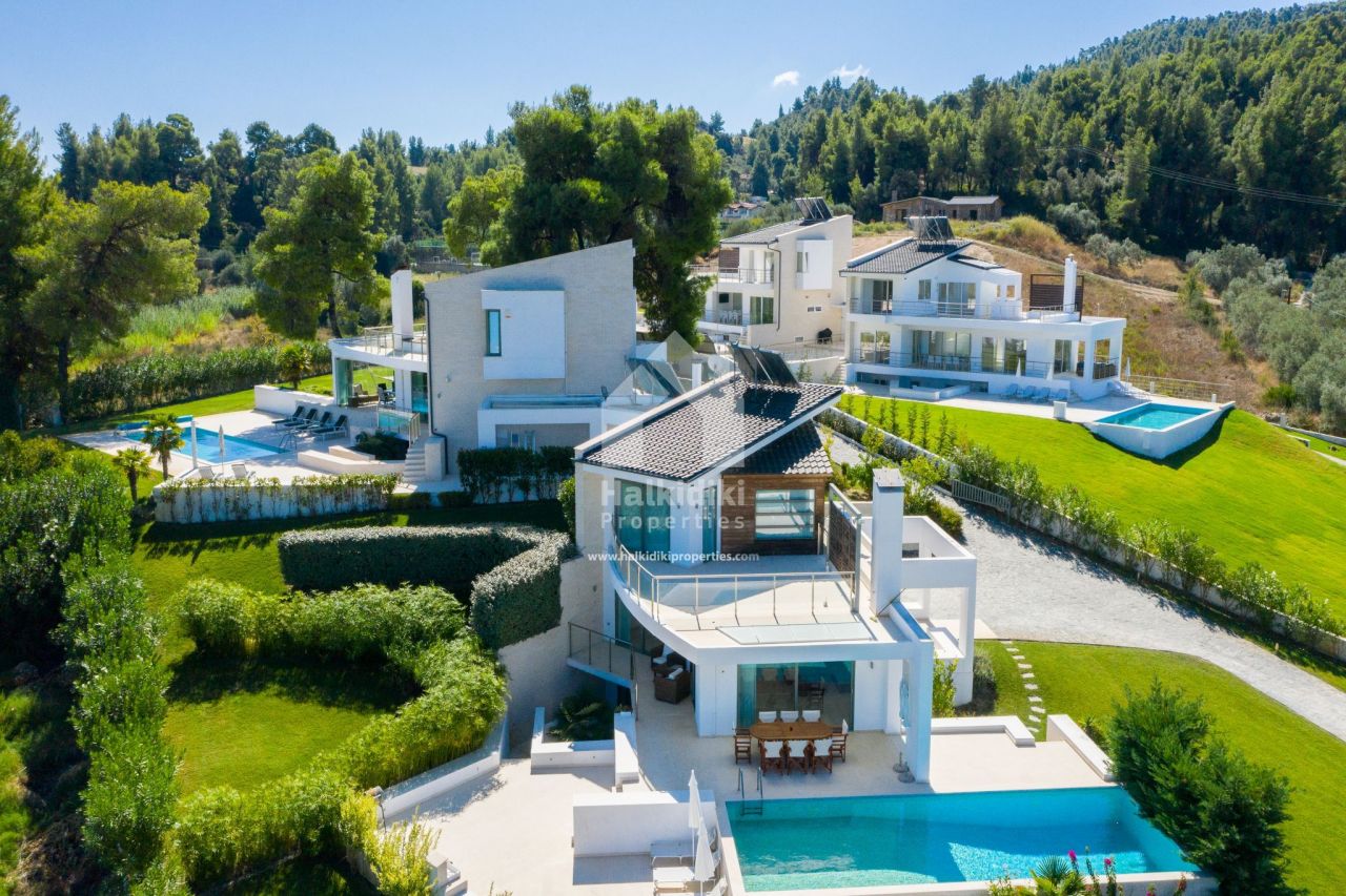 Villa en Kassandra, Grecia, 550 m2 - imagen 1