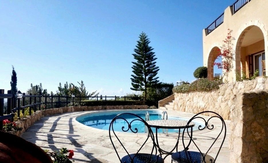 Villa in Paphos, Cyprus, 242 sq.m - picture 1