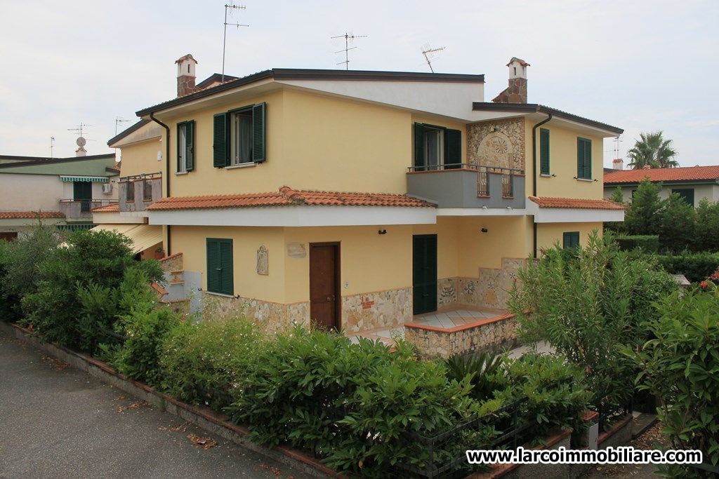 Villa in Scalea, Italy, 70 sq.m - picture 1