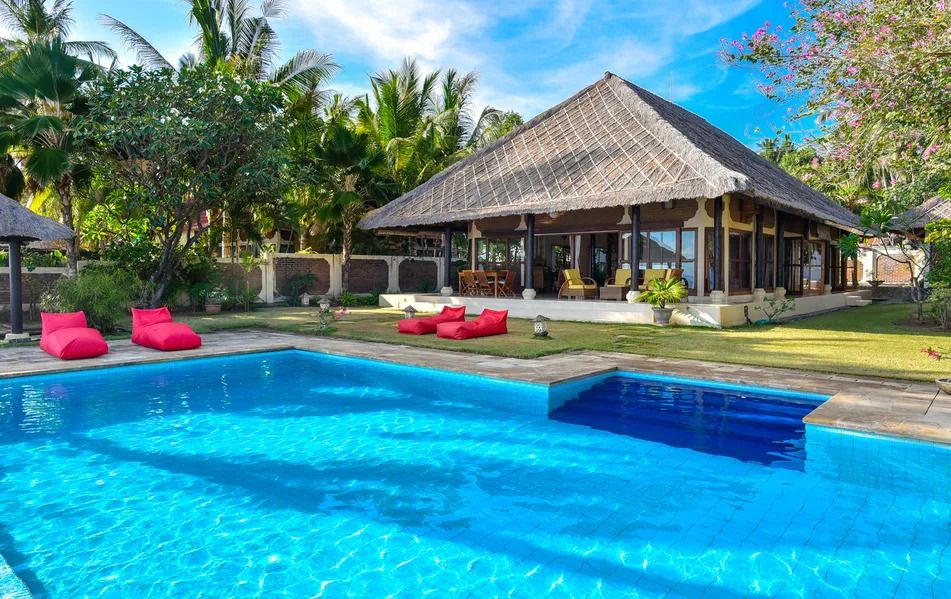 Villa in Singaraja, Indonesia, 220 sq.m - picture 1