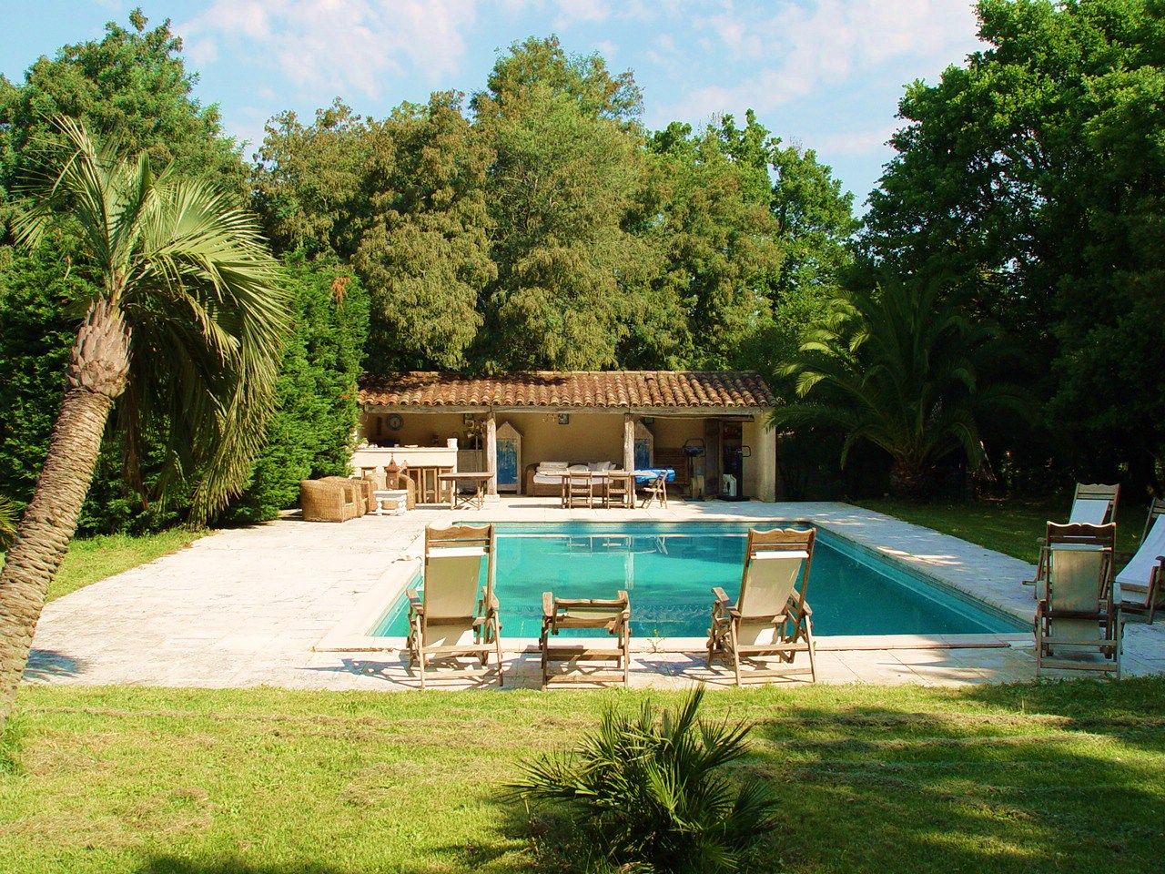 Villa in Saint-Tropez, France, 600 sq.m - picture 1