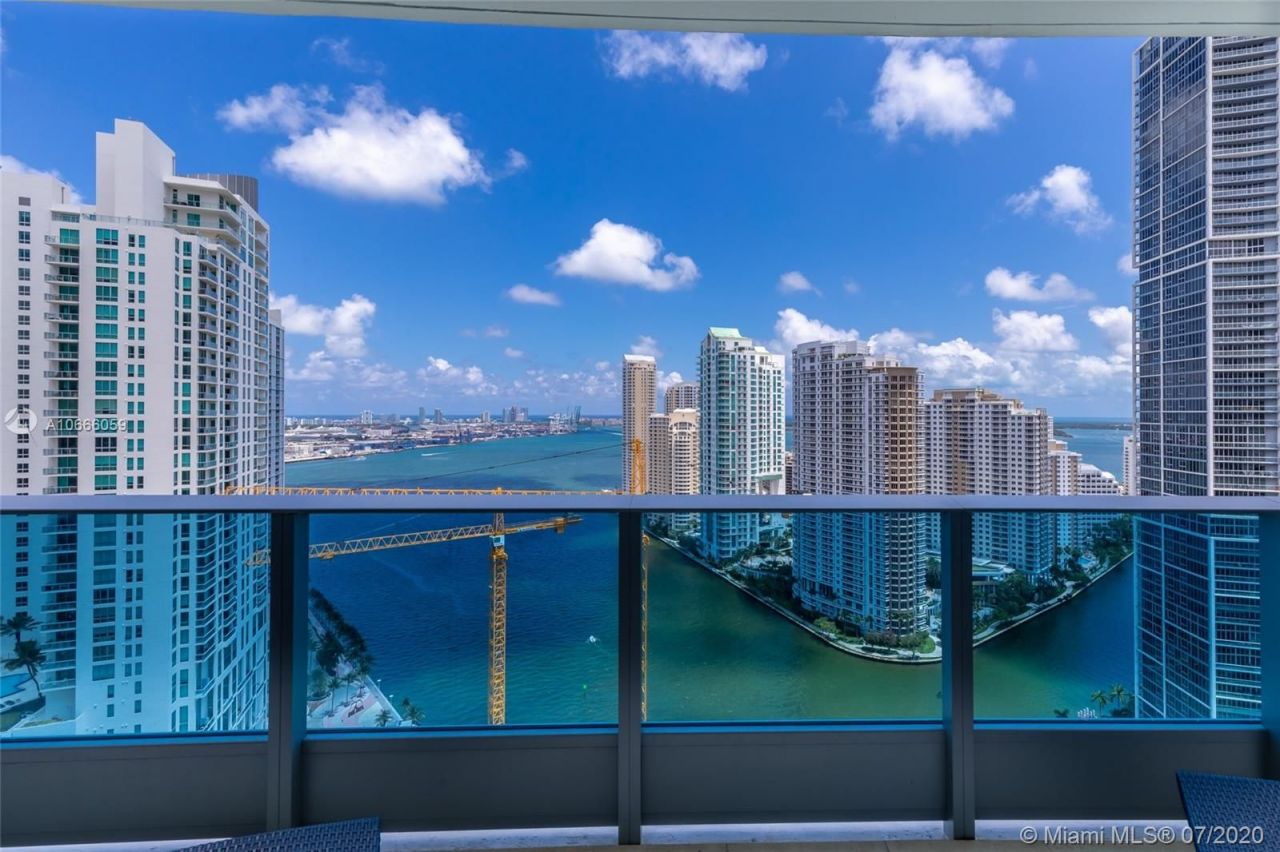 Piso en Miami, Estados Unidos, 117 m2 - imagen 1