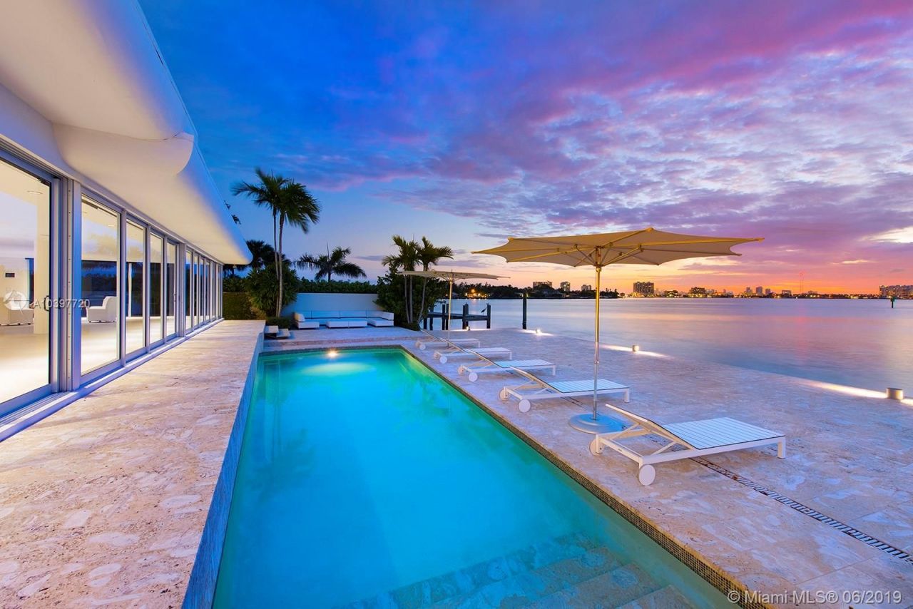 Casa en Miami, Estados Unidos, 535 m2 - imagen 1