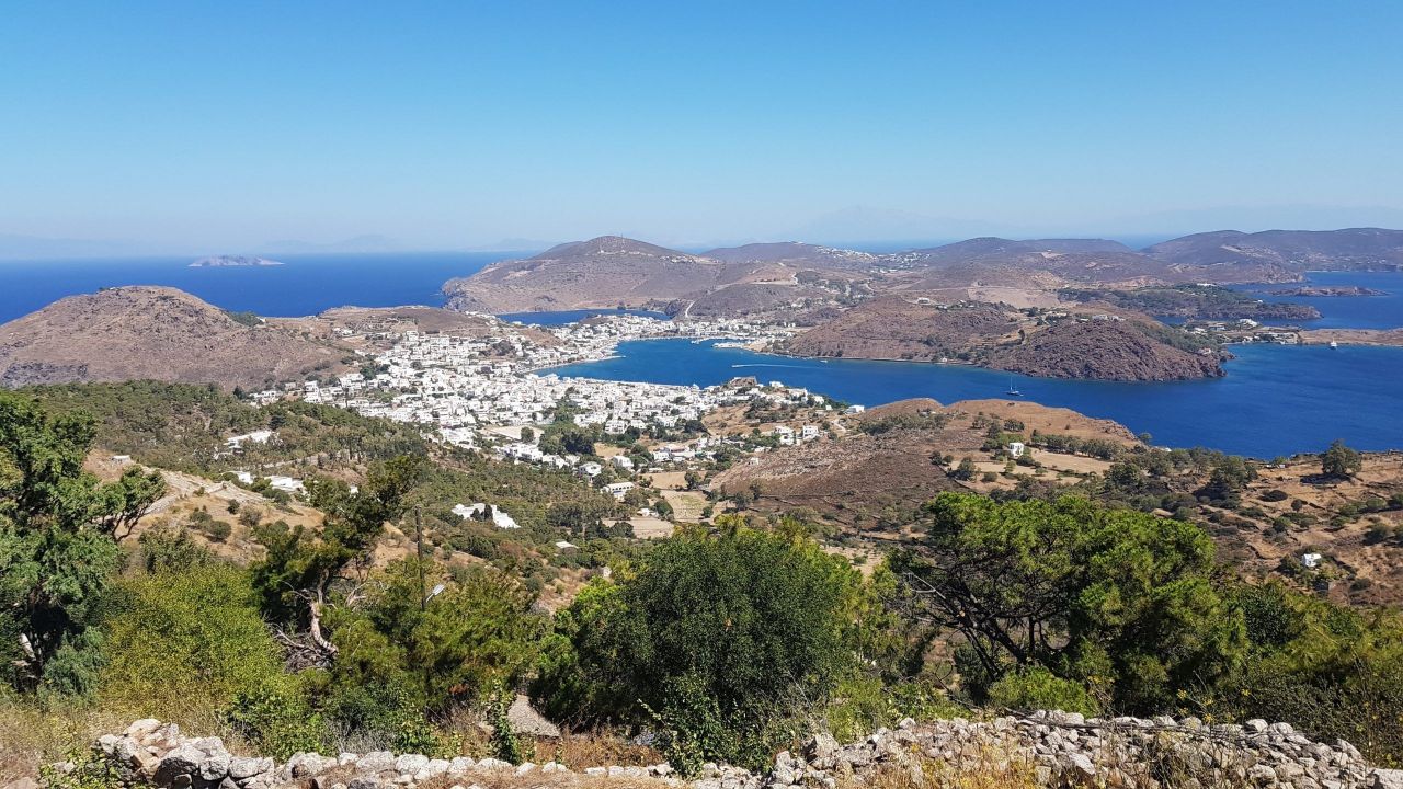 Land in Patmos, Greece, 1 074 sq.m - picture 1