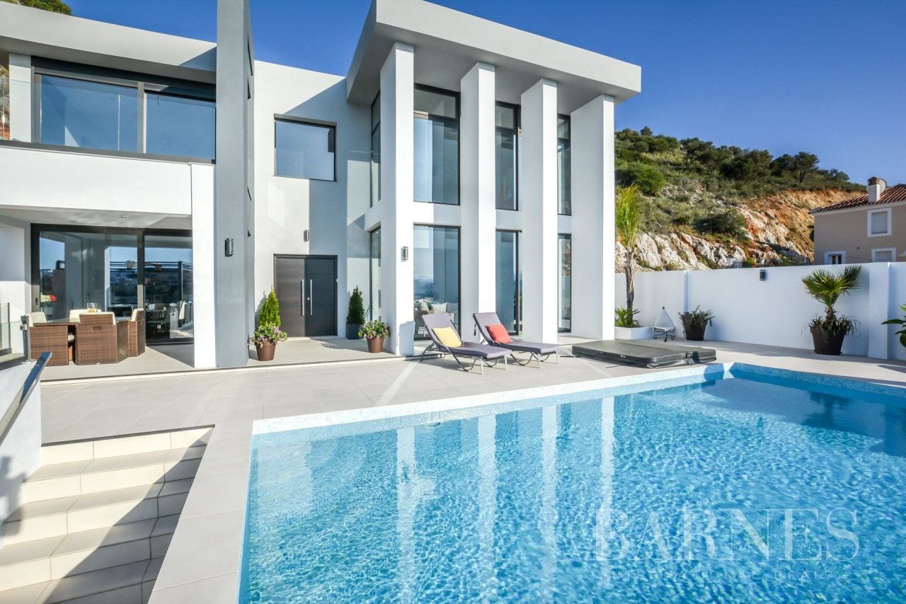 Haus in Marbella, Spanien, 456 m2 - Foto 1