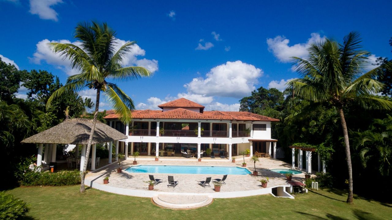 Villa in Casa de Campo, Dominican Republic, 900 sq.m - picture 1