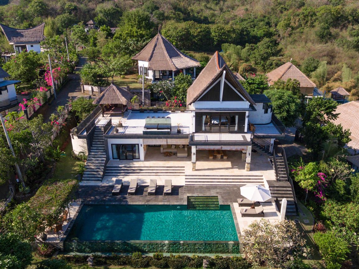 Villa in Singaraja, Indonesien, 350 m2 - Foto 1