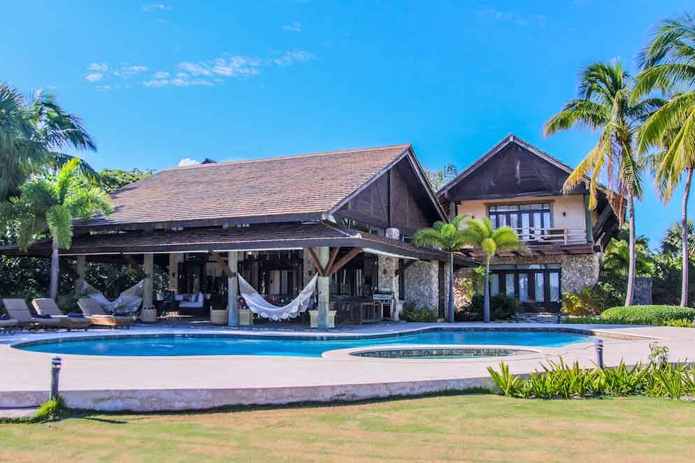 Villa in Punta Cana, Dominican Republic, 1 150 sq.m - picture 1