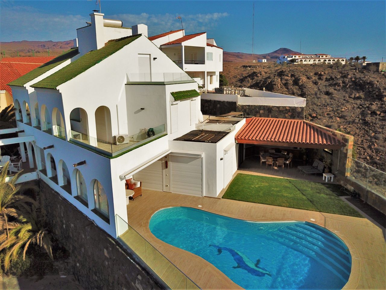 Villa on Gran Canaria, Spain, 450 sq.m - picture 1