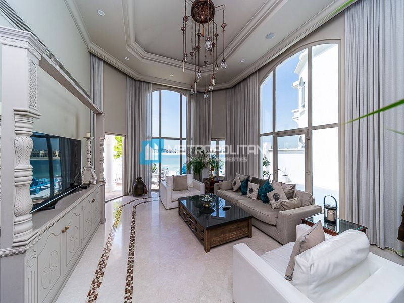 Villa in Dubai, UAE, 548 sq.m - picture 1