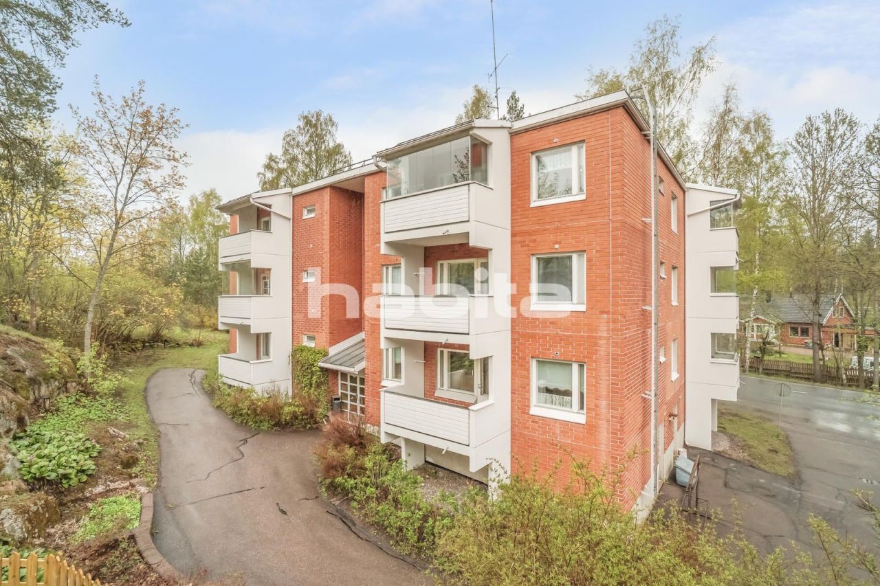 Apartment in Vantaa, Finland, 44 sq.m - picture 1