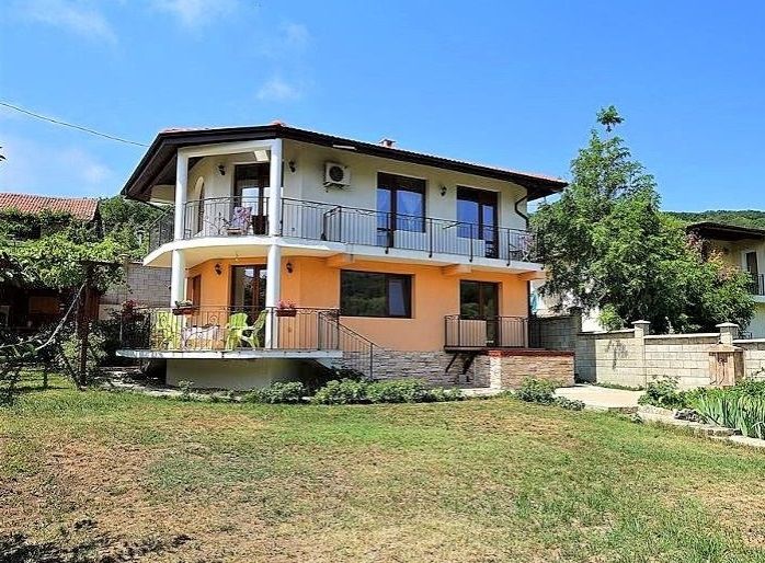House in Balchik, Bulgaria, 163 sq.m - picture 1