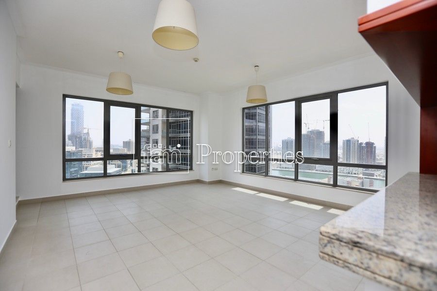 Apartment in Dubai, UAE, 85 sq.m - picture 1