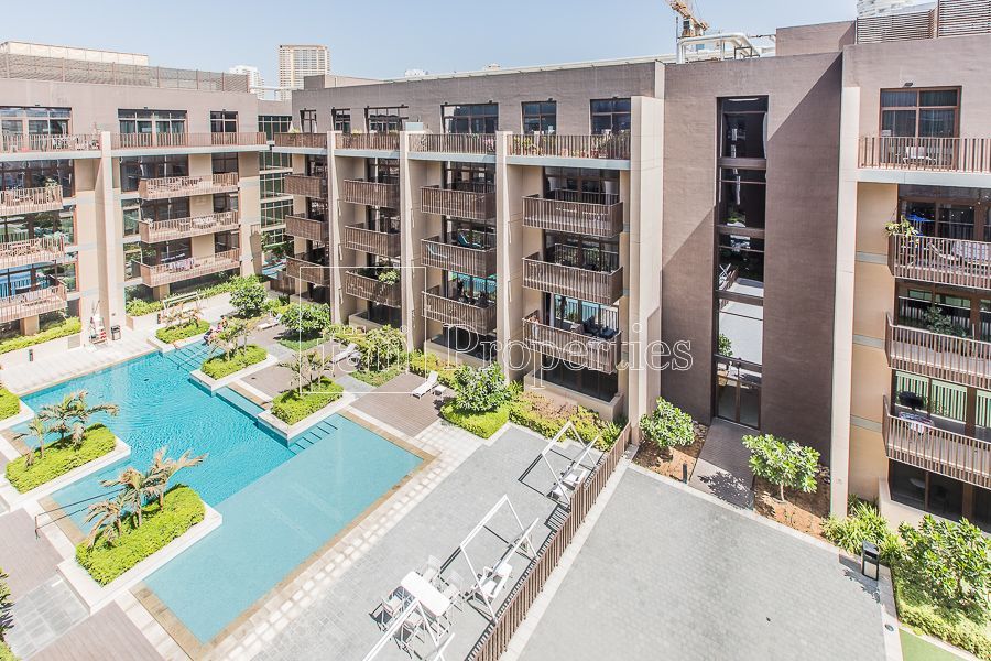 Apartment in Dubai, UAE, 192 sq.m - picture 1