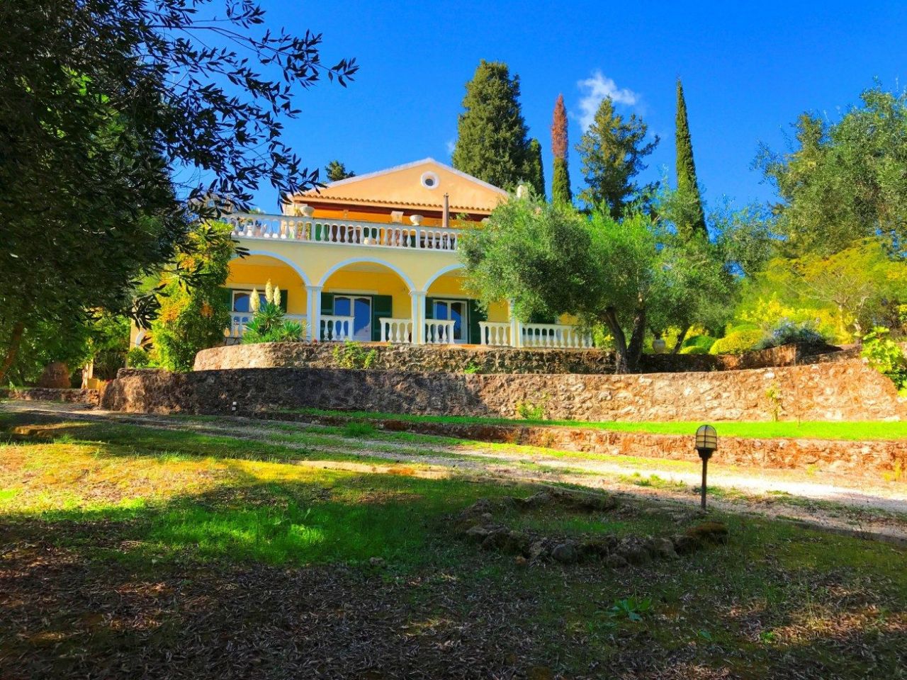 Villa on Corfu, Greece, 225 sq.m - picture 1