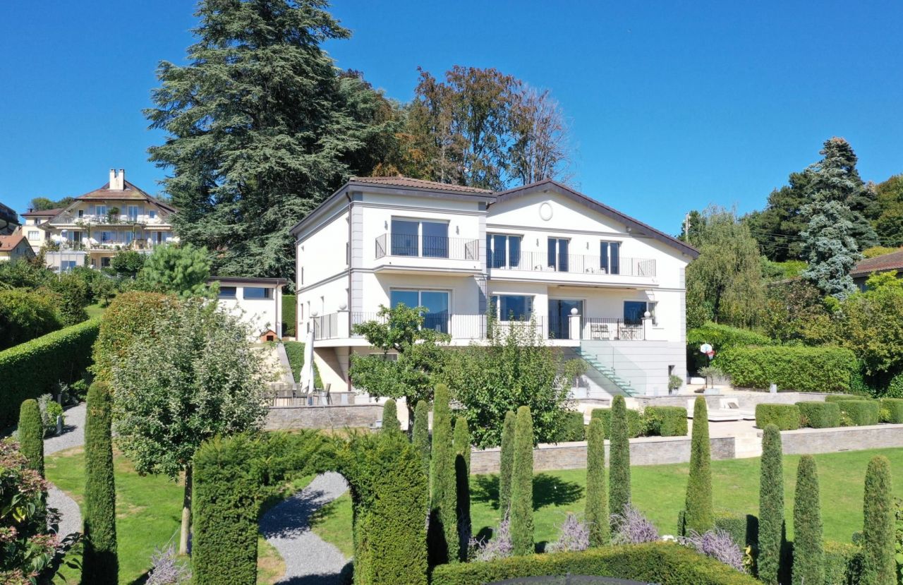 House in Geneva, Switzerland, 2 159 sq.m - picture 1