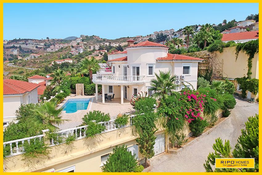 Villa in Alanya, Turkey, 225 sq.m - picture 1