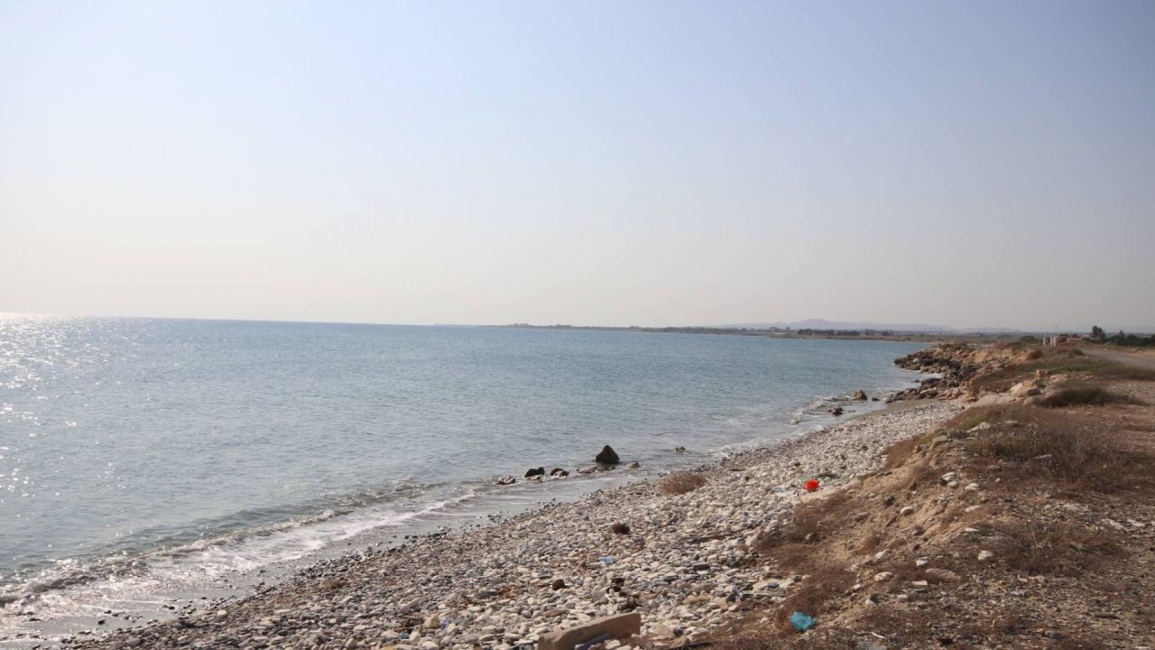 Terrain à Larnaca, Chypre, 6 689 m2 - image 1