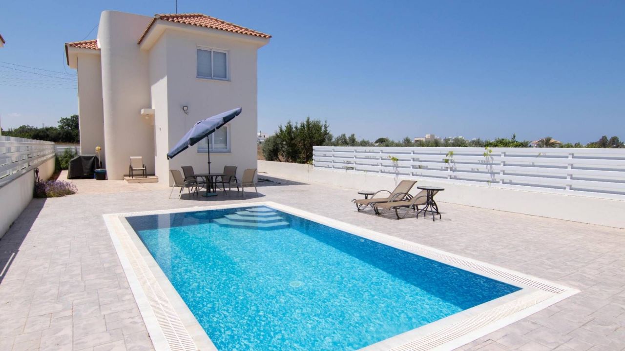 Villa en Paralimni, Chipre, 123 m2 - imagen 1
