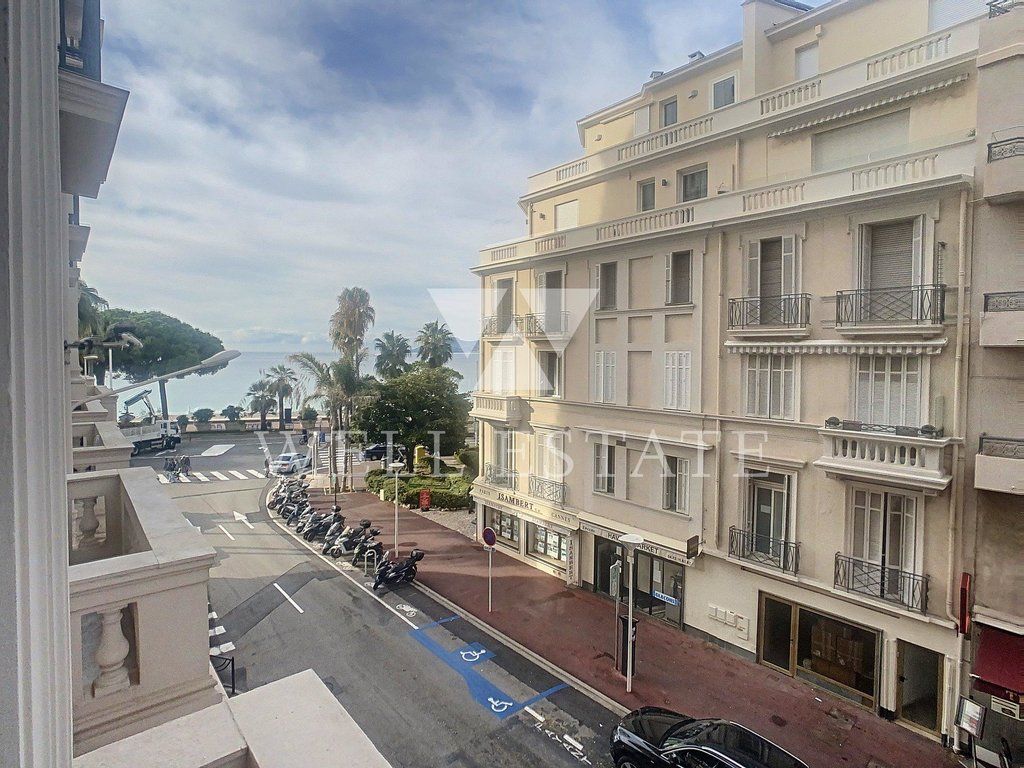 Appartement à Cannes, France, 32 m2 - image 1